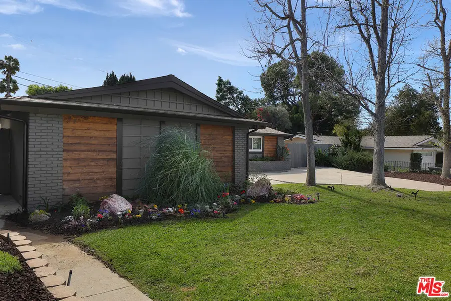 20756 Clarendon Street, Woodland Hills, CA 91367 - #3