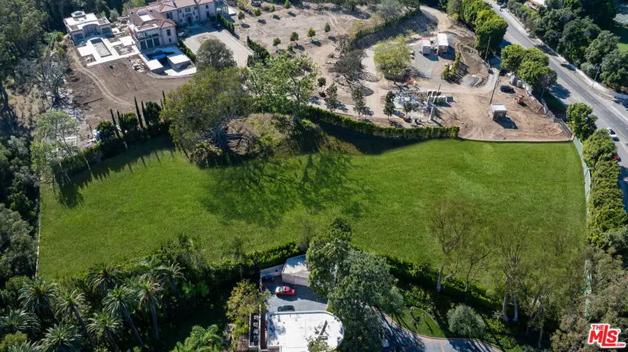 150 S Carolwood Drive, Los Angeles, CA 90077 - #2