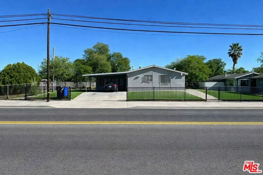 6831 Juniper Avenue, Fontana, CA 92336 - #1