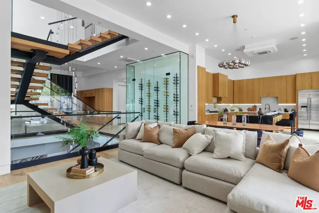 4535 Haskell Avenue, Encino, CA 91436 - #1