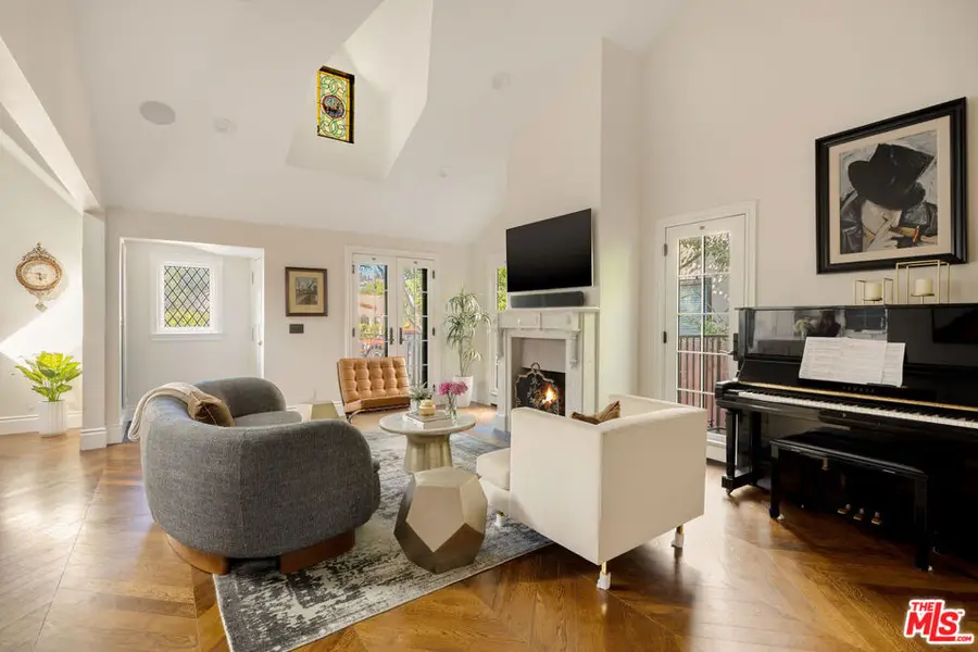 8906 Ashcroft Avenue, West Hollywood, CA 90048 - #2