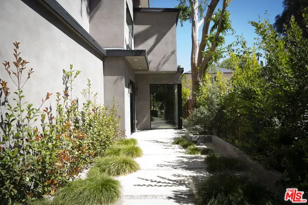 3848 Vantage Avenue, Studio City, CA 91604