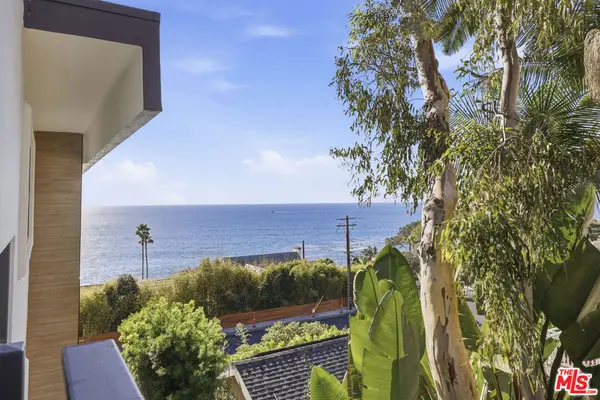 2442 S Coast Highway #4, Laguna Beach, CA 92651