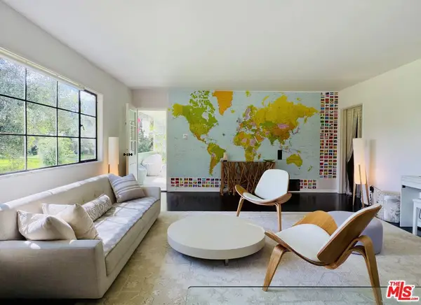 1/2 Village, Los Angeles, CA 90016