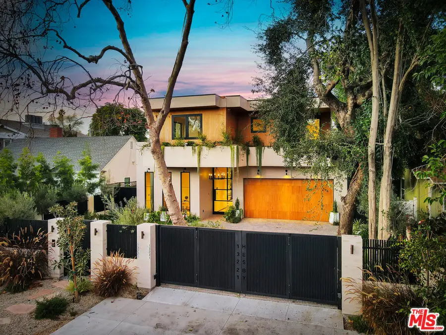 13221 Hesby Street, Sherman Oaks, CA 91423 - #3