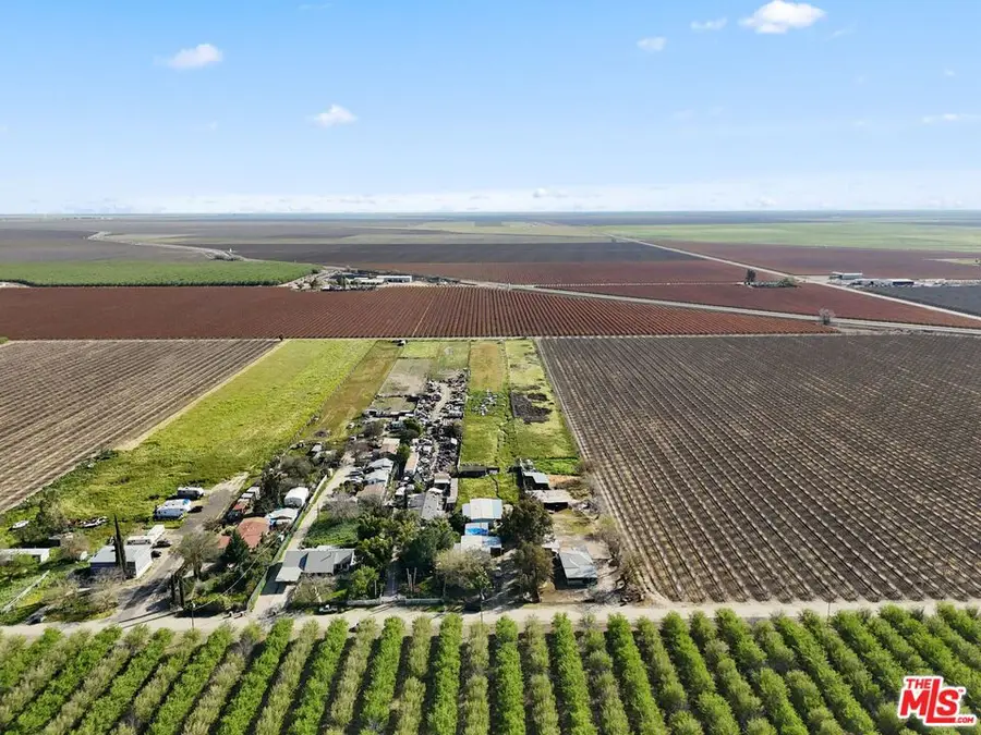 35697 W Gettysburg Avenue, Firebaugh, CA 93622 - #3
