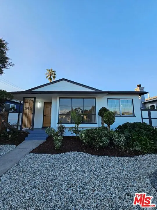 12865 Gilmore Avenue, Los Angeles, CA 90066