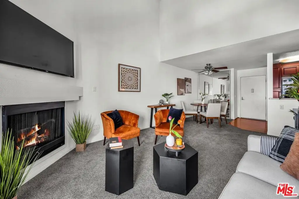 21520 Burbank Boulevard #313, Woodland Hills, CA 91367 - #1
