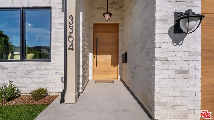 3364 Redwood Avenue, Los Angeles, CA 90066 - #2