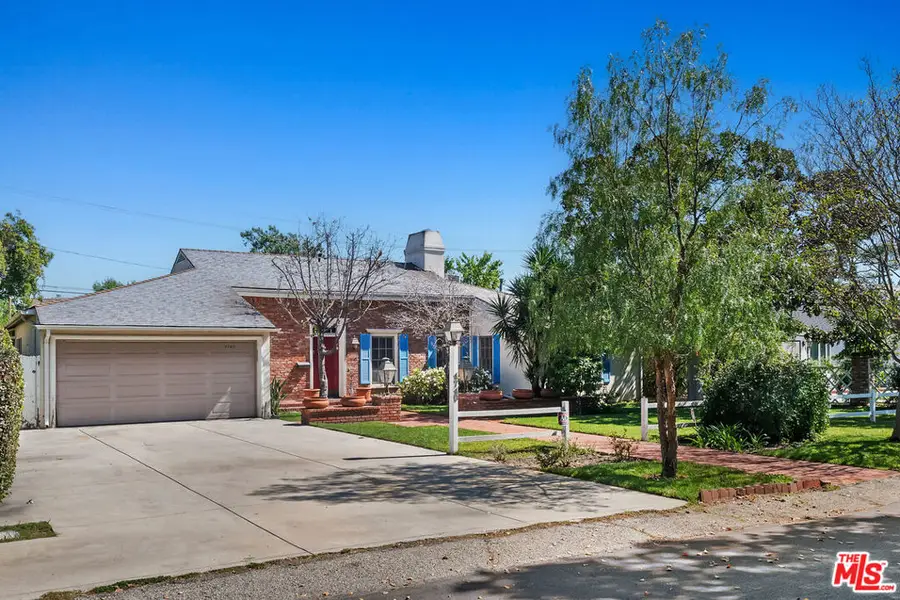 4740 Placidia Avenue, Toluca Lake, CA 91602 - #2