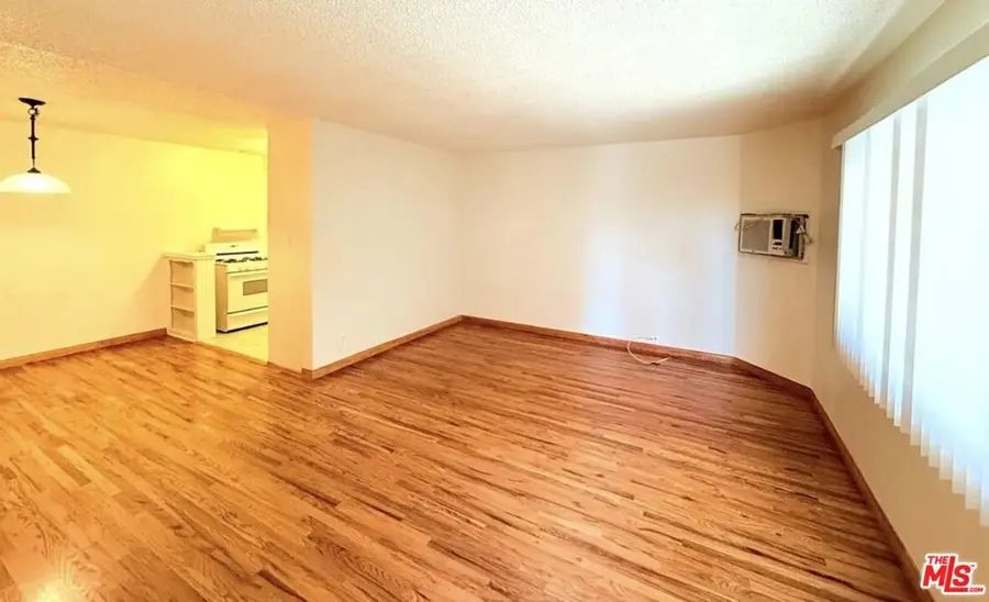 12325 Riverside Drive, Valley Village, CA 91607 - #3