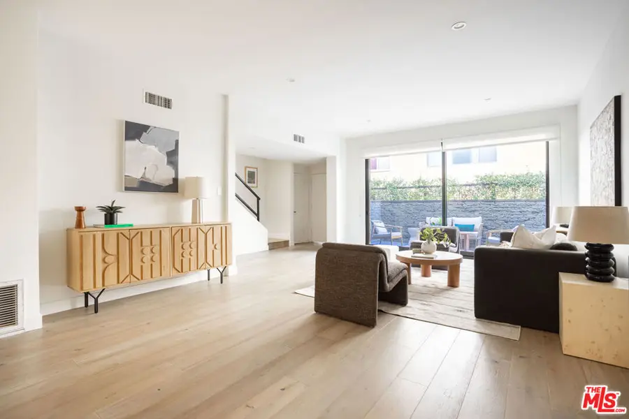 1823 N Fuller Avenue #2, Los Angeles, CA 90046 - #3