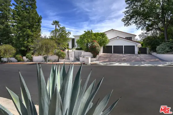 3848 Alonzo Avenue, Encino, CA 91316