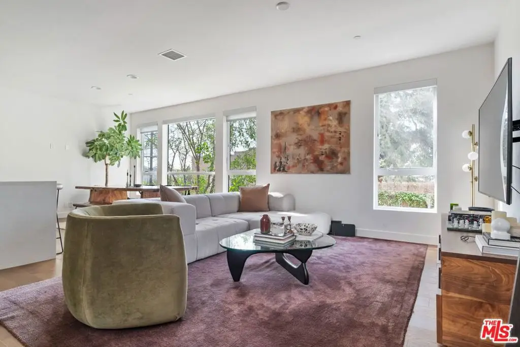 1902 W Liberty Court, Los Angeles, CA 90026 - #1