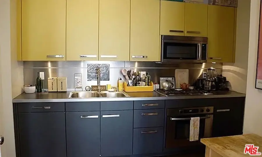 257 S Spring Street #4L, Los Angeles, CA 90012 - #3