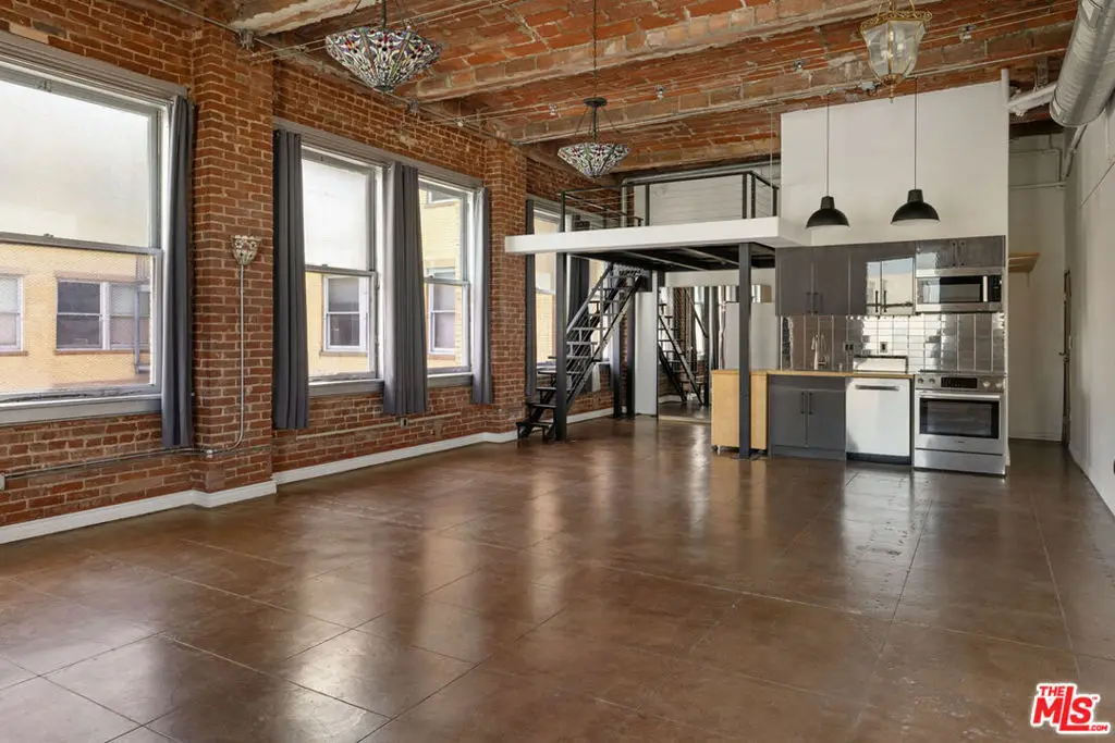 215 W 7th Street #1302, Los Angeles, CA 90014 - #1