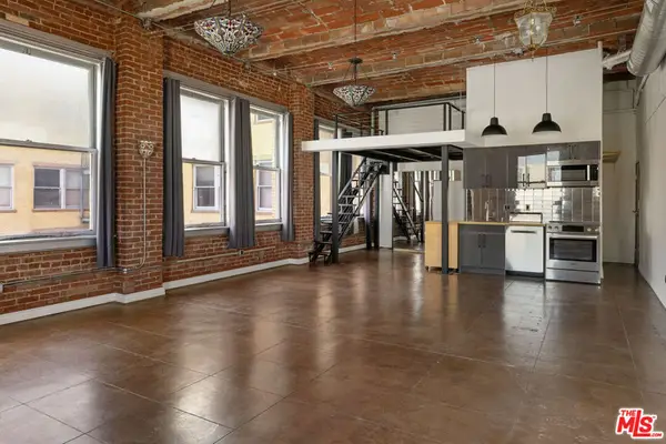 215 W 7th Street #1302, Los Angeles, CA 90014