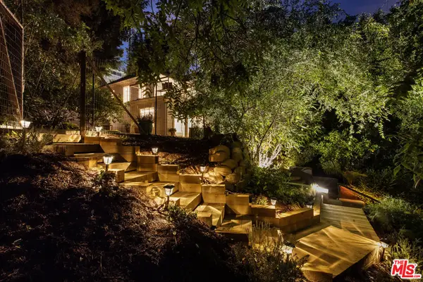 951 Tularosa Drive, Los Angeles, CA 90026