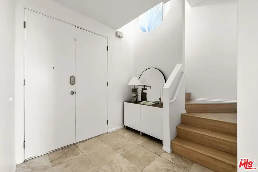 1319 Harvard Street #5, Santa Monica, CA 90404 - #2