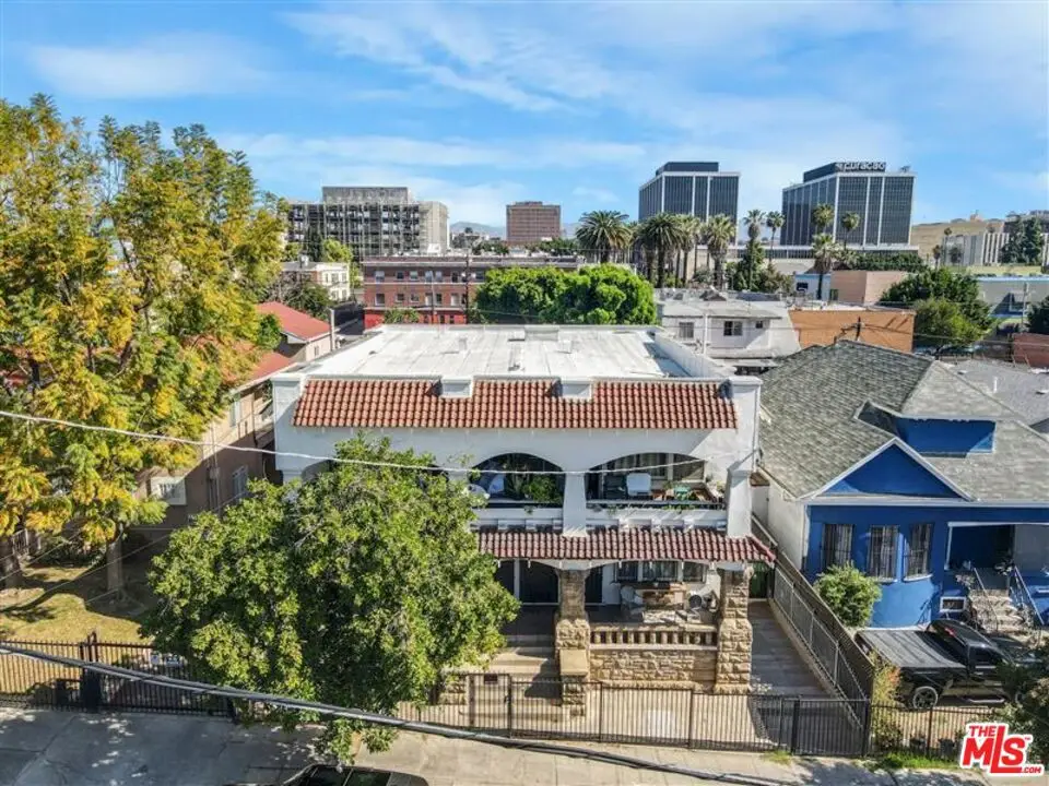 1651 W 11th Place, Los Angeles, CA 90015 - #1