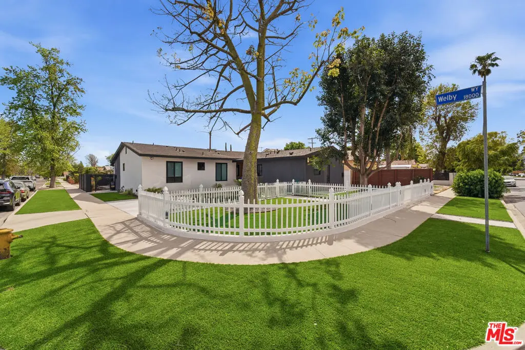 6724 Hesperia Avenue, Reseda, CA 91335 - #1