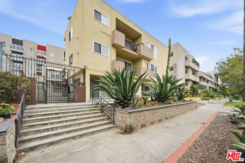741 S Hobart Boulevard, Los Angeles, CA 90005 - #1
