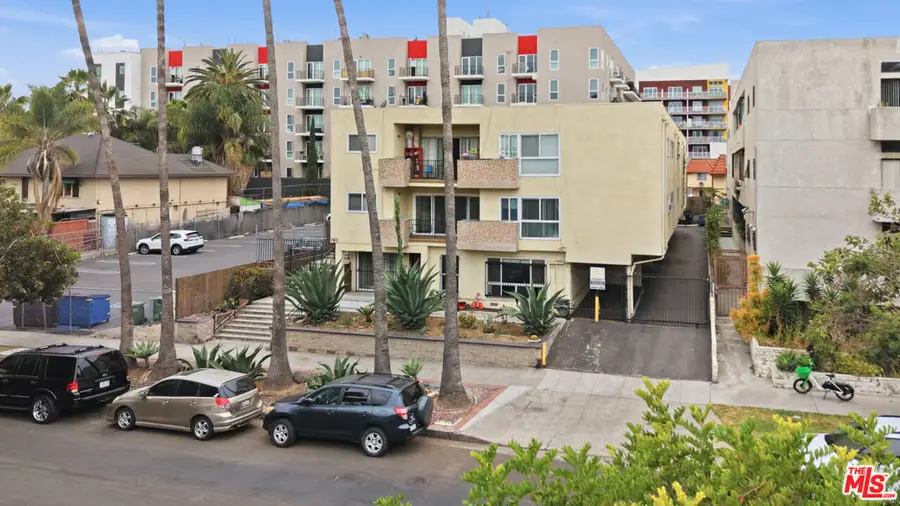 741 S Hobart Boulevard, Los Angeles, CA 90005 - #3