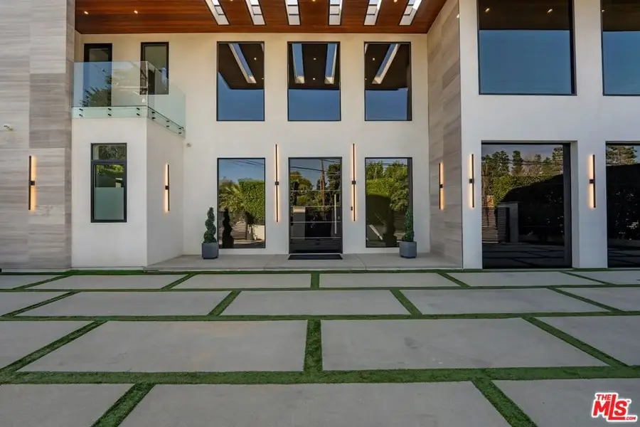 4049 Coldwater Canyon Avenue, Studio City, CA 91604 - #2