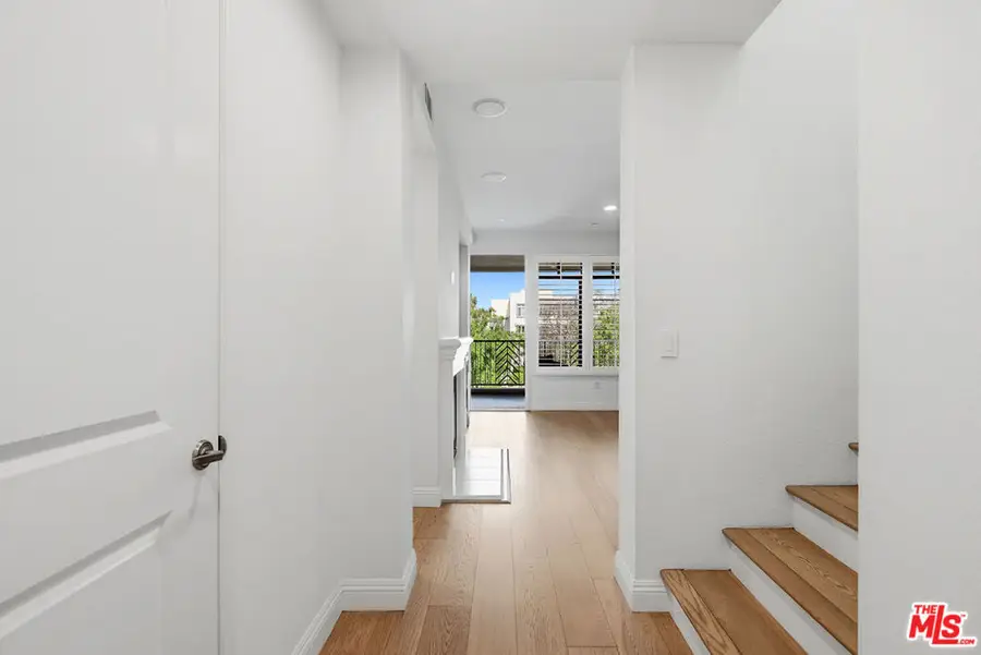 5625 Crescent Parkway #301, Playa Vista, CA 90094 - #2