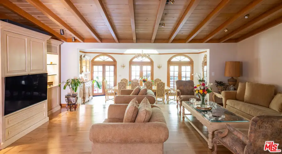 9415 Cherokee Lane, Beverly Hills, CA 90210 - #2