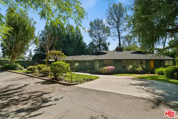 4902 Alta Canyada Road, La Canada Flintridge, CA 91011