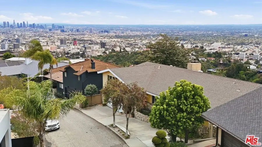 7132 Macapa Drive, Los Angeles, CA 90068 - #3