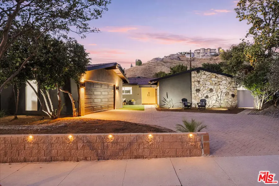 22649 Mulholland Drive, Woodland Hills, CA 91364 - #3