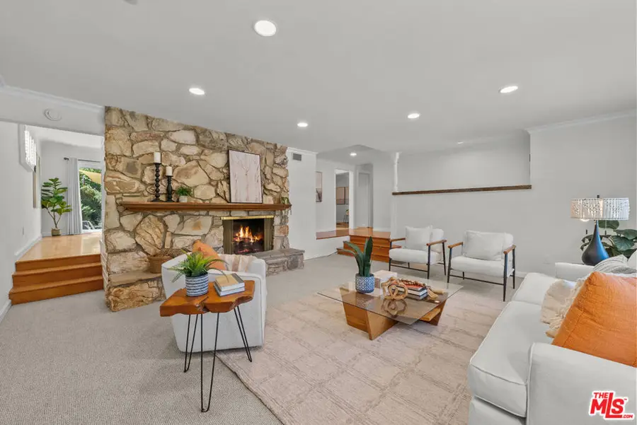 6131 Lockhurst Drive, Woodland Hills, CA 91367 - #3