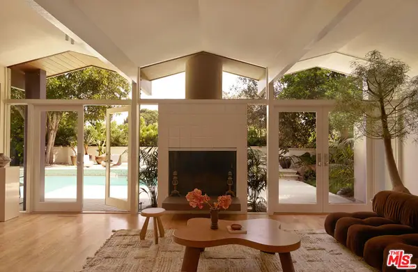 3112 Chandelle Road, Los Angeles, CA 90046