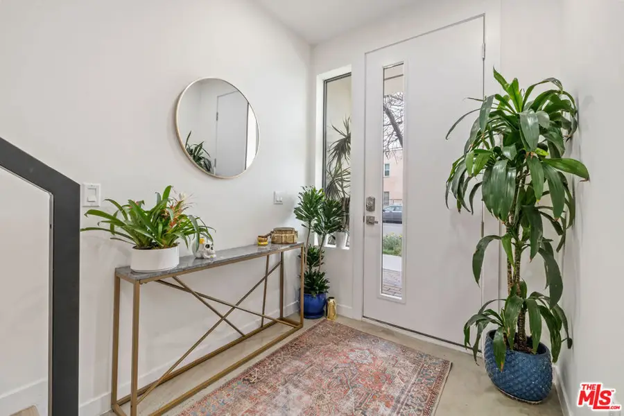 5961 Fountain Avenue, Los Angeles, CA 90028 - #2