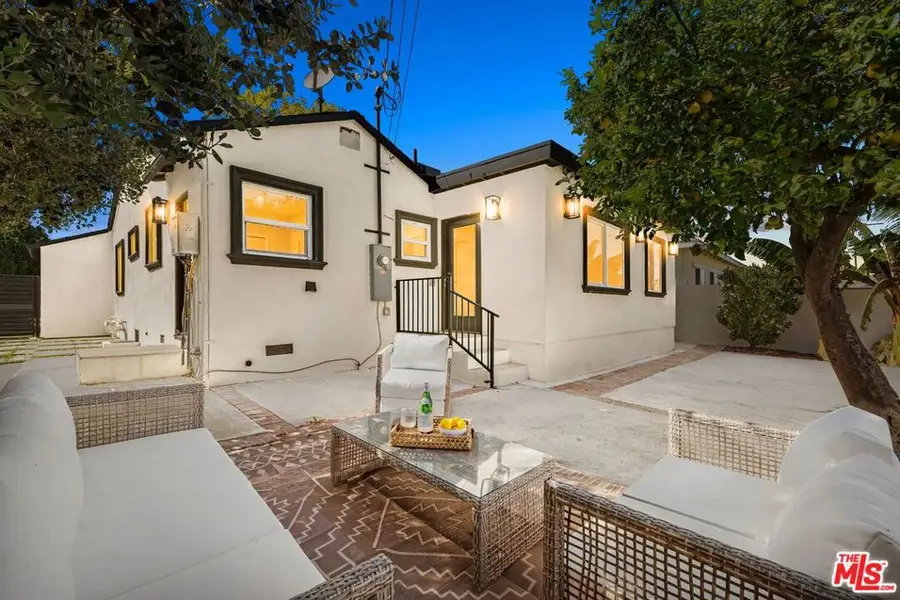 6160 Shoshone Avenue, Encino, CA 91316 - #3