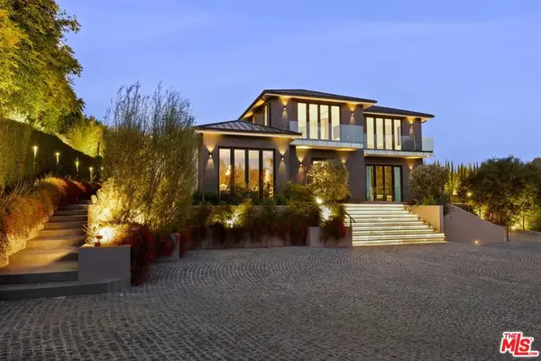 822 N Kenter, Los Angeles, CA 90049