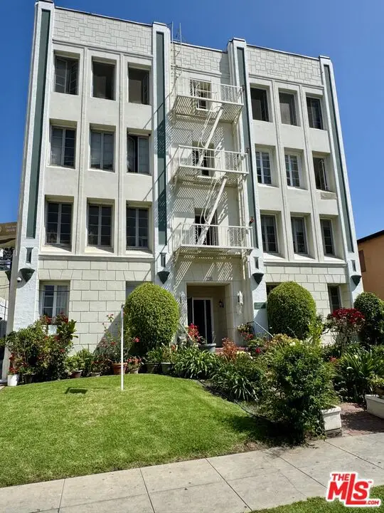 218 S Tower Drive, Beverly Hills, CA 90211