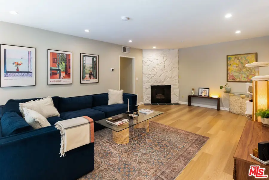 1262 S Barrington Avenue #102, Los Angeles, CA 90025 - #3