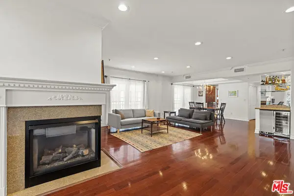 11826 Dorothy Street #401, Los Angeles, CA 90049