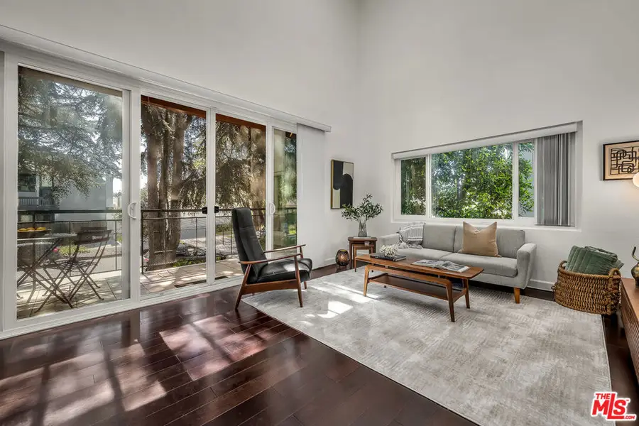1127 15th Street #A, Santa Monica, CA 90403 - #2