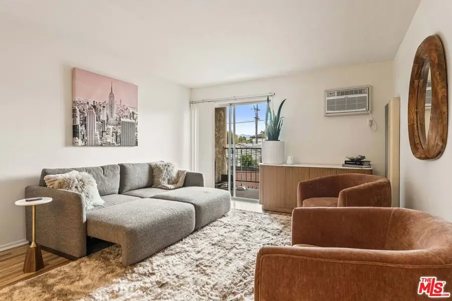 365 Burchett Street #118, Glendale, CA 91203 - #2