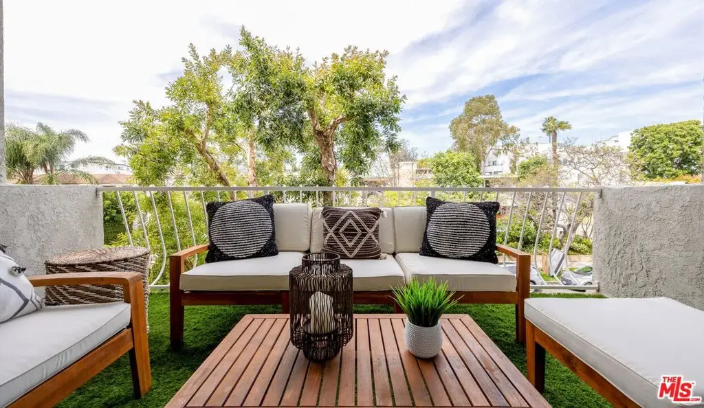 11918 Kiowa Avenue #201, Los Angeles, CA 90049 - #1