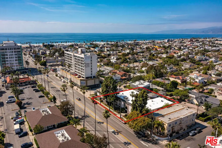 445 Washington Boulevard #10, Marina Del Rey, CA 90292 - #3