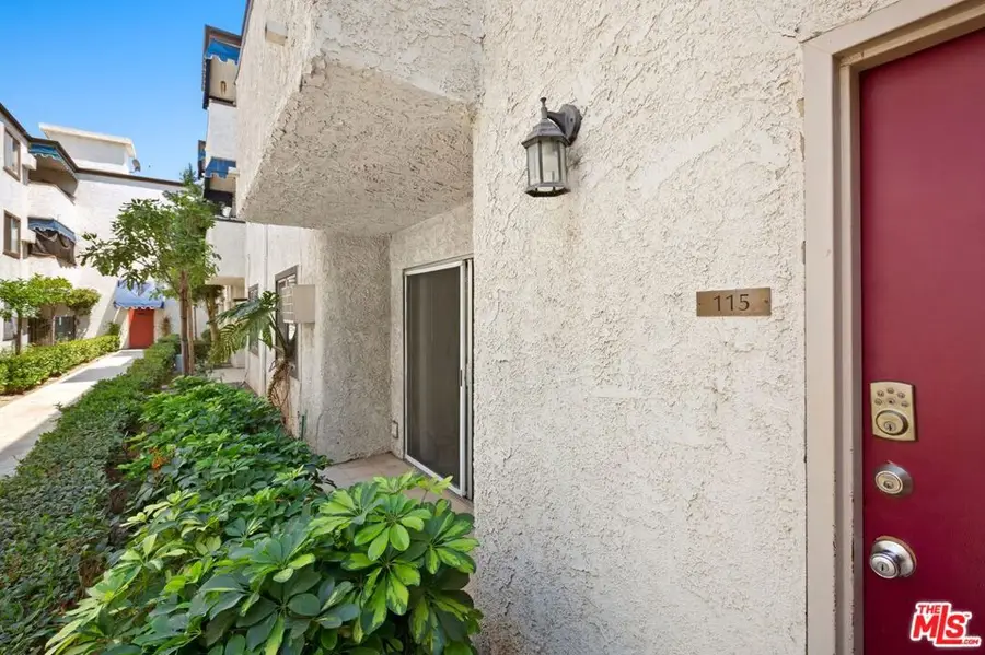 18530 Hatteras Street #115, Tarzana, CA 91356 - #2