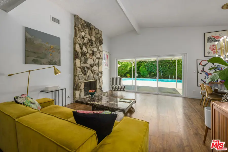 6902 Andasol Avenue, Van Nuys, CA 91406 - #2