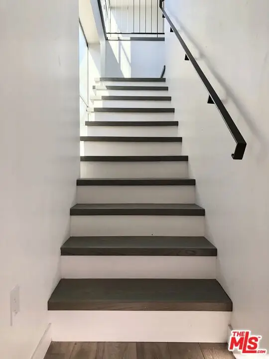 1317 Cabrillo Avenue, Venice, CA 90291 - #2