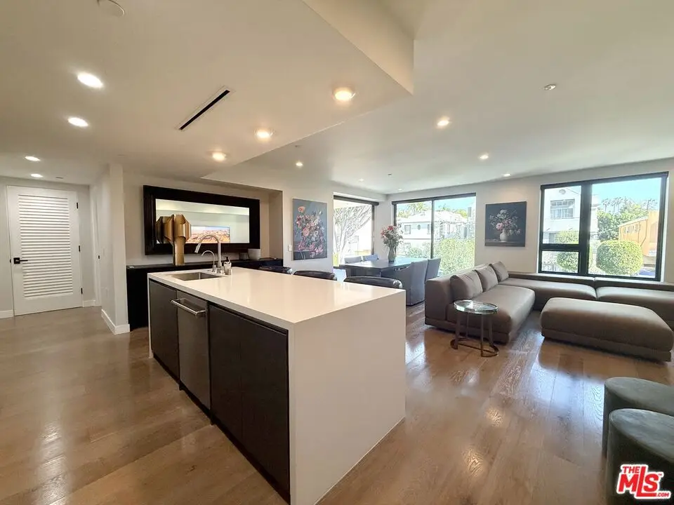 1017 N Croft Avenue #201, Los Angeles, CA 90069 - #1