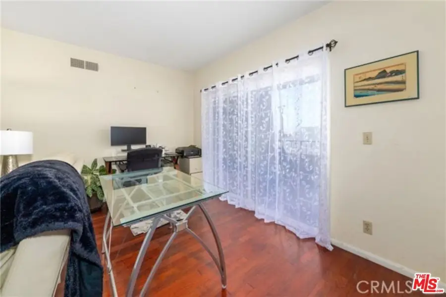 Address Withheld By Seller, El Segundo, CA 90245 - #2
